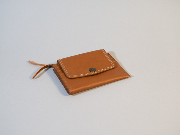portefeuille iconik en cuir camel